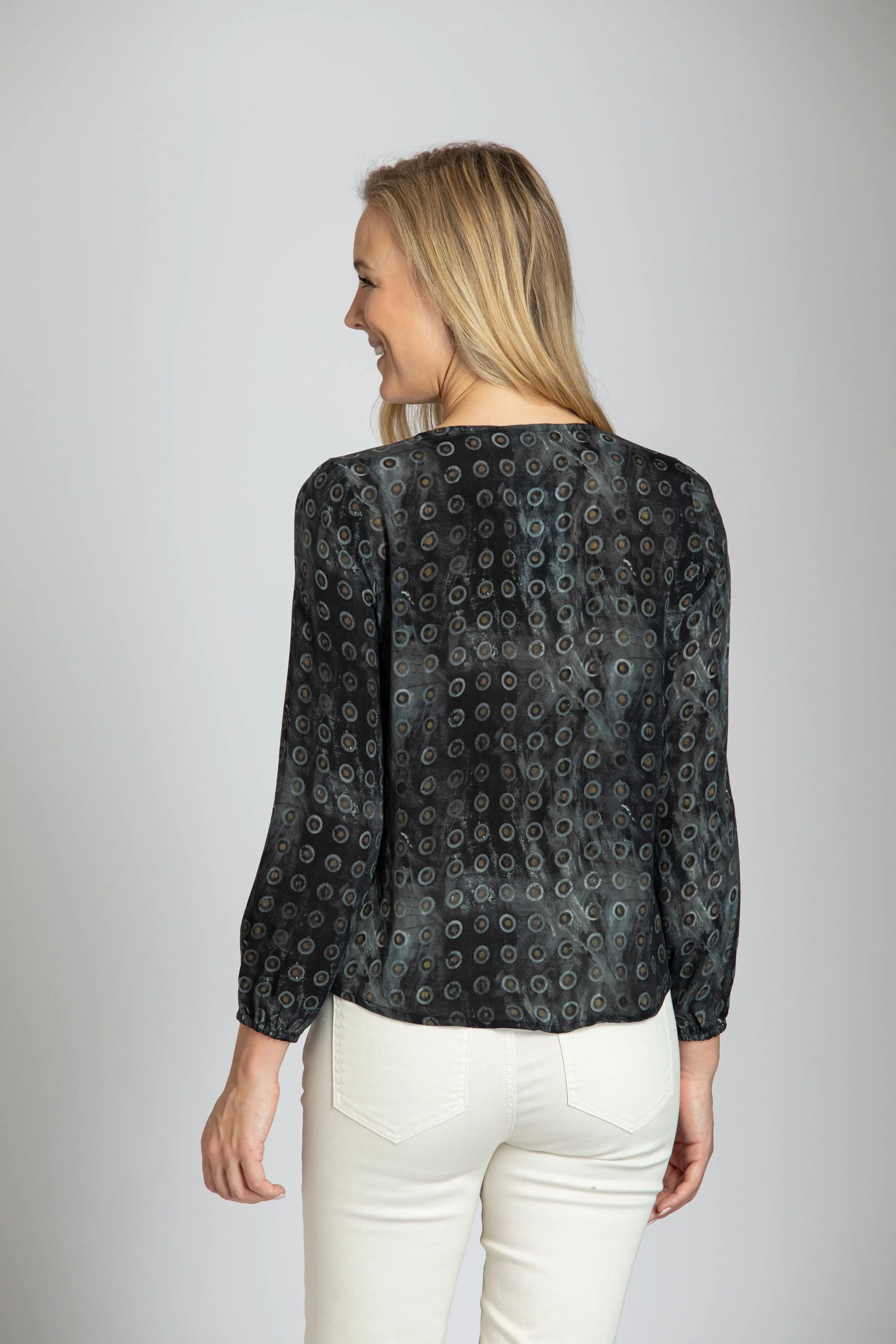 Button Ring Tie Front Top