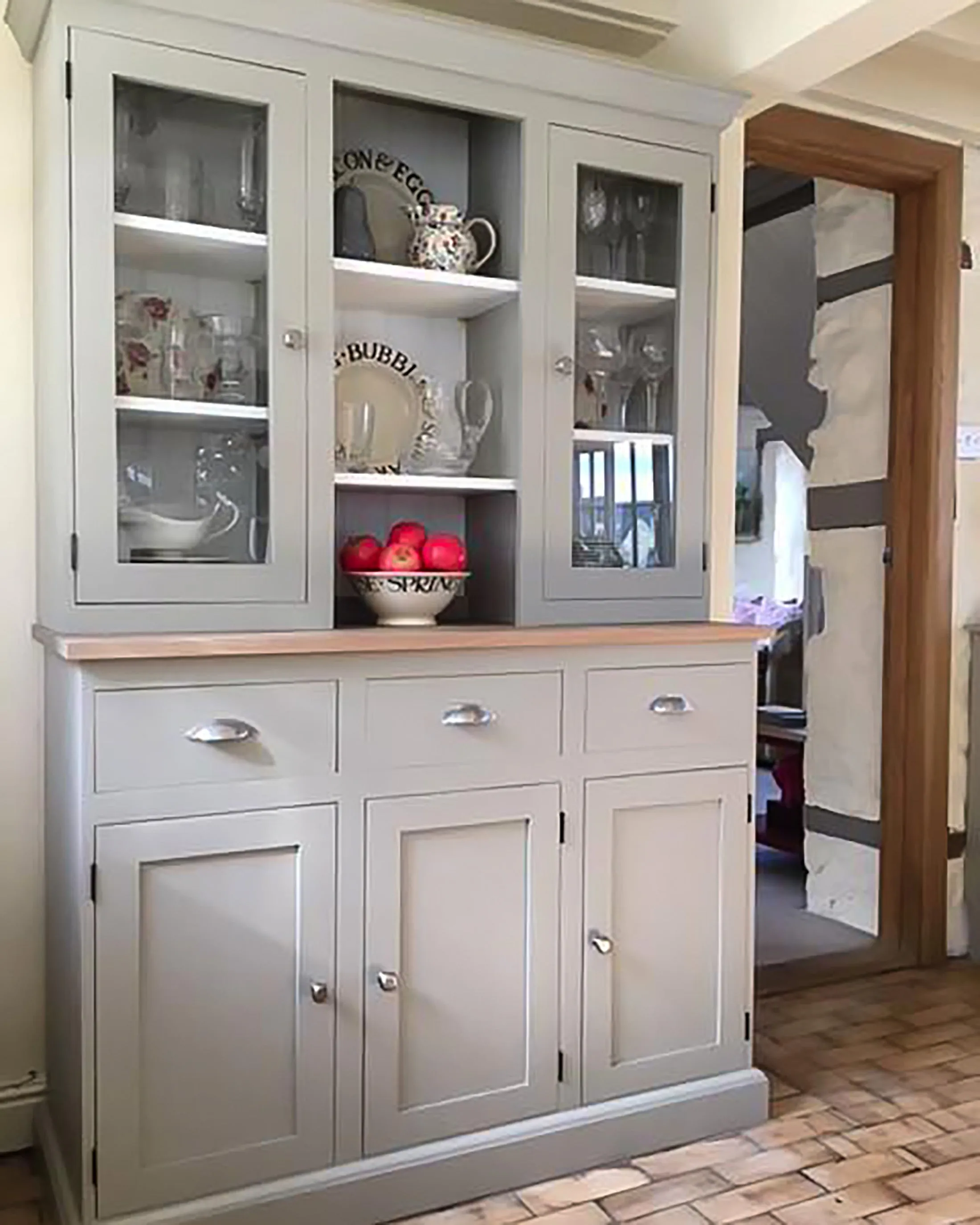 Grand Oxford Glazed Dresser